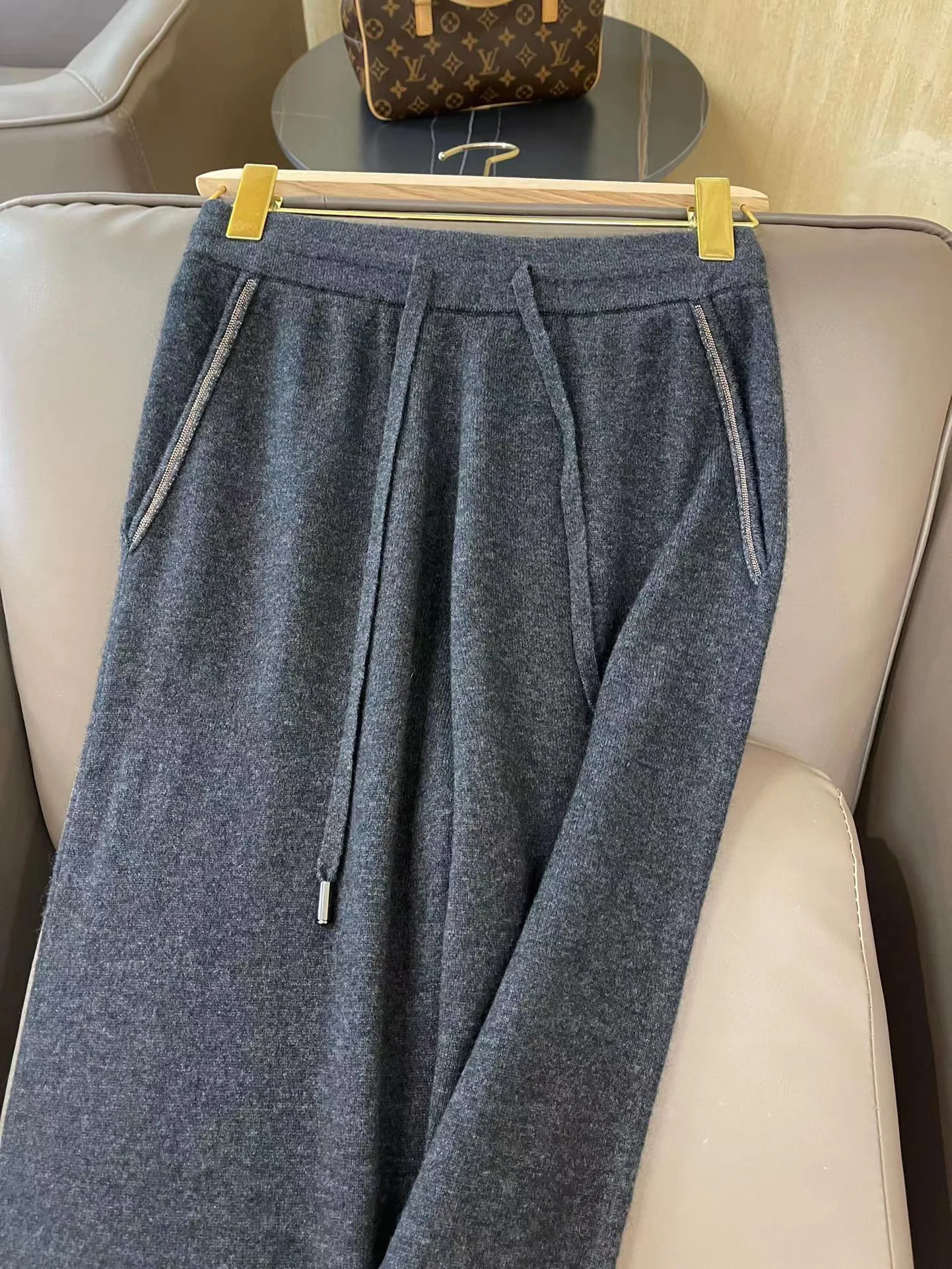 Рисунок 5 - 100% кашемировый трикотажный спортивный