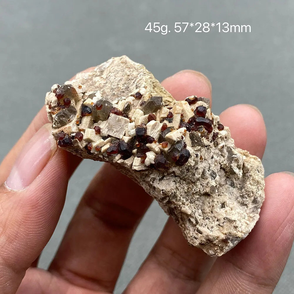 100% natural garnet rough crystal mineral specimen quartz cure specimen