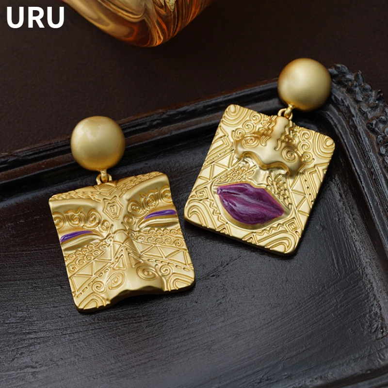 

Retro Jewelry 925 Silver Needle Matte Gold Color Portrait Drop Earrings For Women Girl Modern Asymmetrical Accessories Gift
