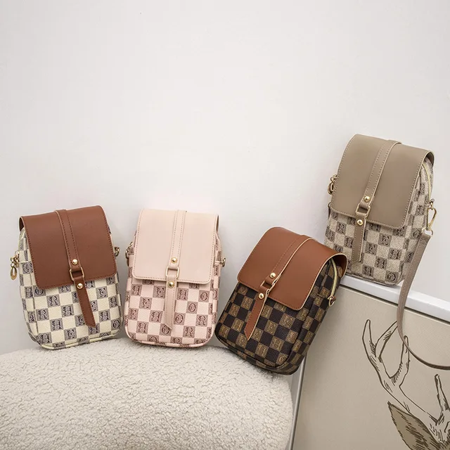 Checkered mobile phone bag, personalized and stylish, one shoulder women's bag, student crossbody small bag