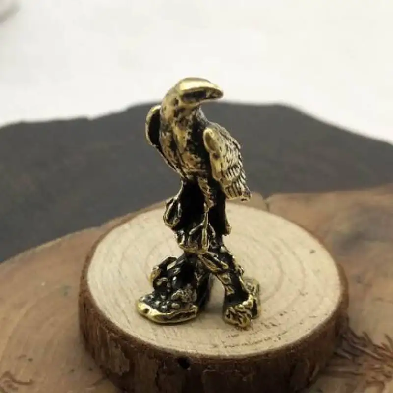 Brass Eagle Statue Vintage Simulated Animal Statue Home Office Desk Decor Ornament Metal Figure Props Toy Gift