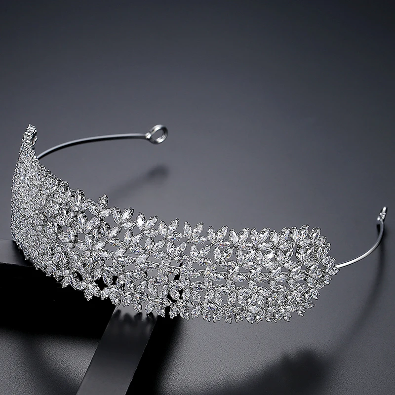 LUOTEEMI Luxury Wide Sparkling Cubic Zirconia Tiara Crown for Princess Girl High Quality Bridal Wedding Accessories Christmas