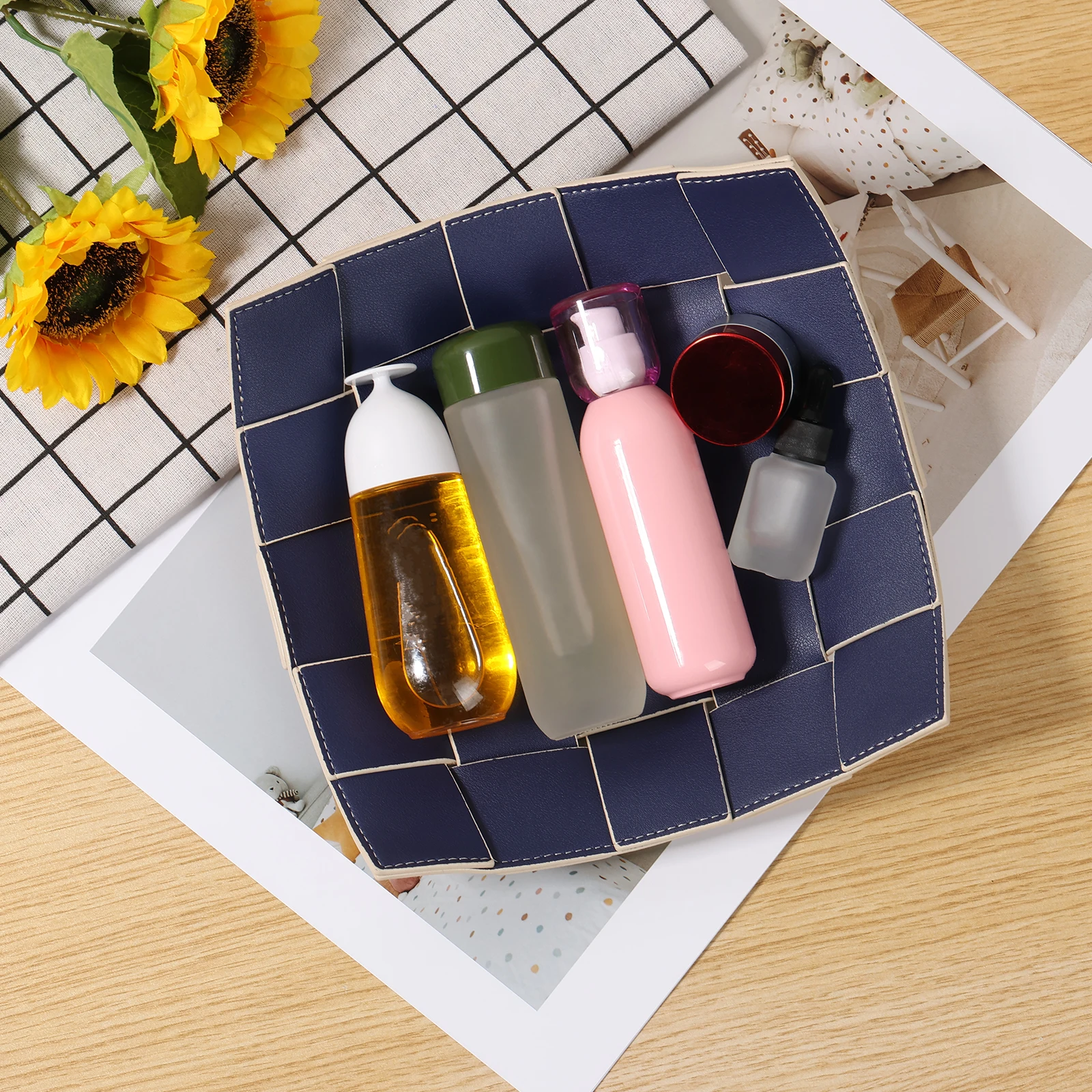 2 Pcs Valet Tray PU Leather Key Bowl Reversible Phone Wallet Coin Desktop Storage Tray Organizer Square Weave Nightstand