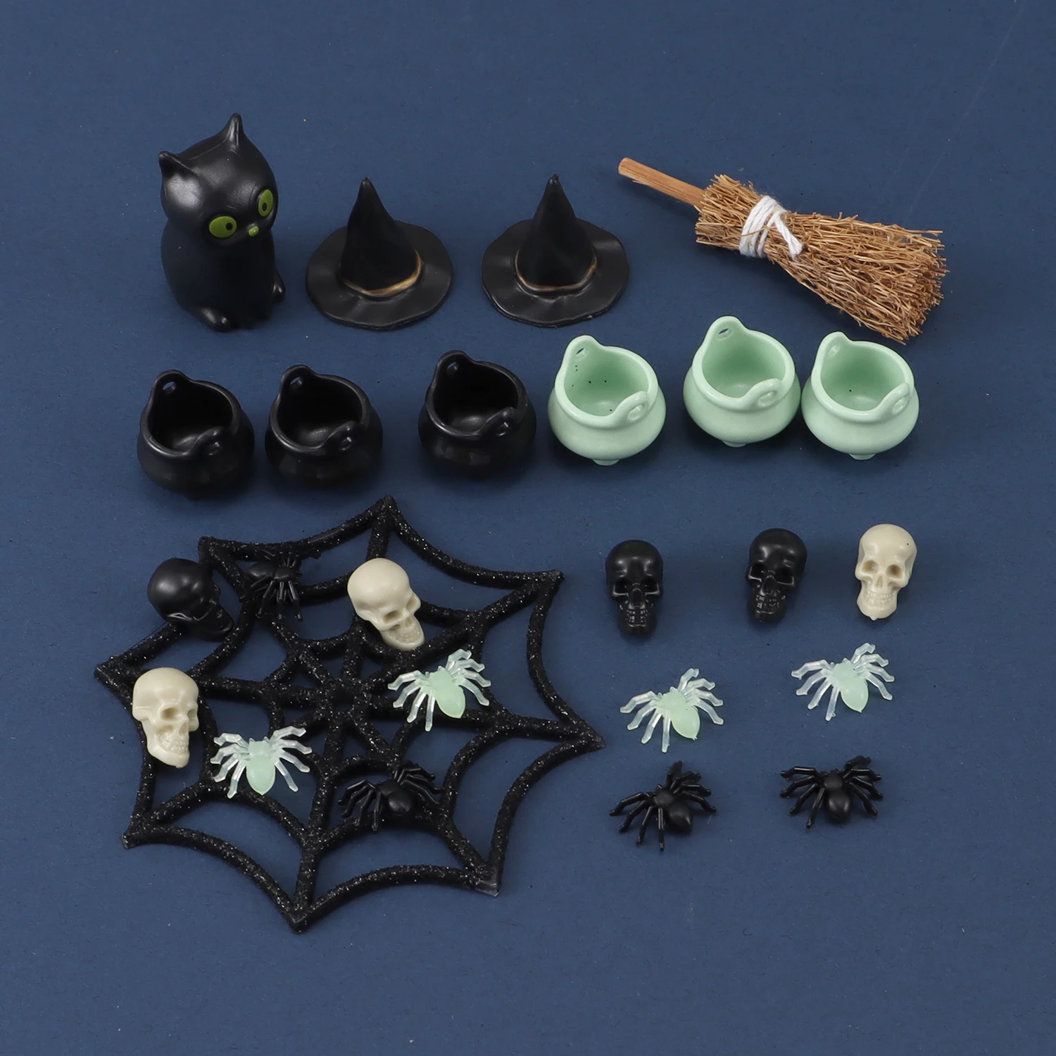 Halloween Party Charms Kit Wohnkultur Haus Miniaturen für Handwerk Zubehör Gläser Skelett Kopf Besen schwarze Katze Fledermaus kleines Spielzeug