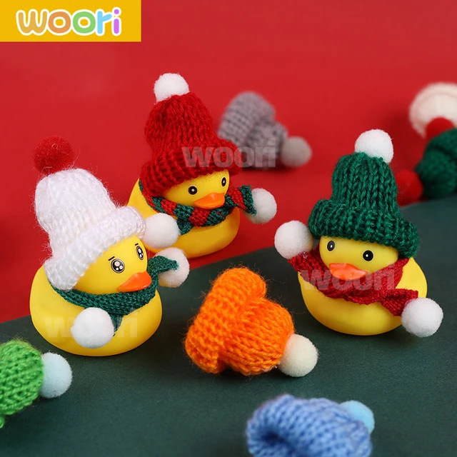 Woori Little Yellow Duck with Squeeze Sound Bath Toy Soft Rubber Float Cute Duck Play Bath Christmas Gift For Children Kids Baby 2