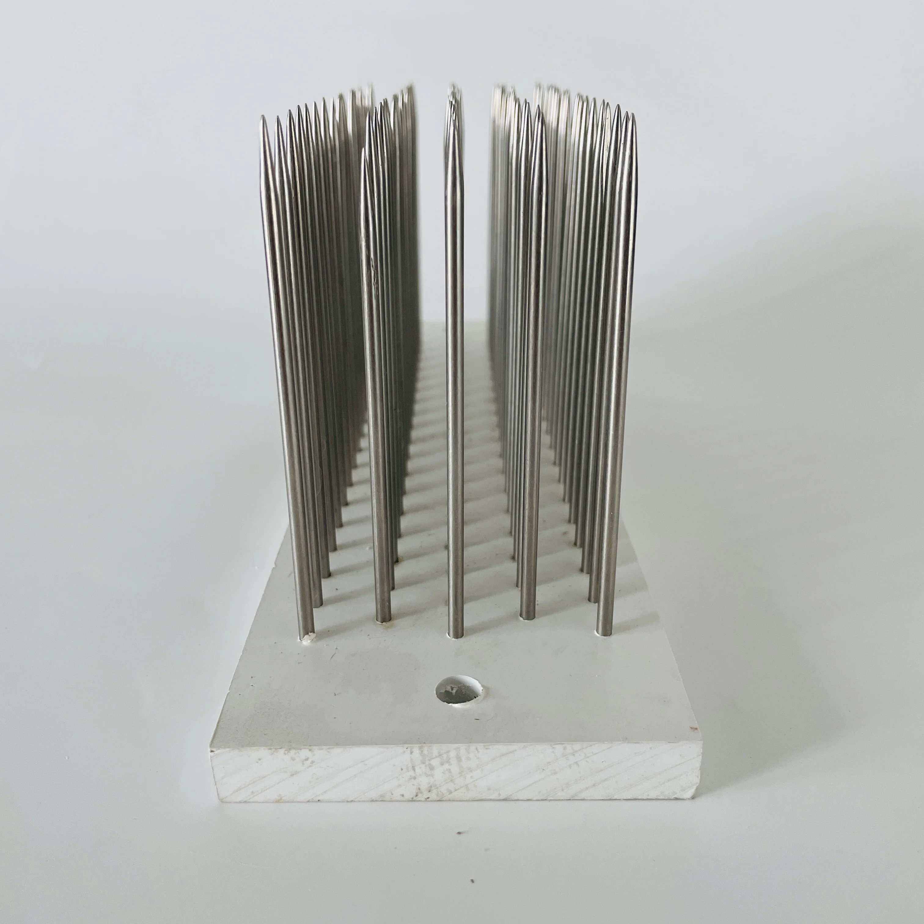 White Stainless Steel Hair Hackle With Needle For Combing Bulk Hair and Wefted Hair 27x8x9cm