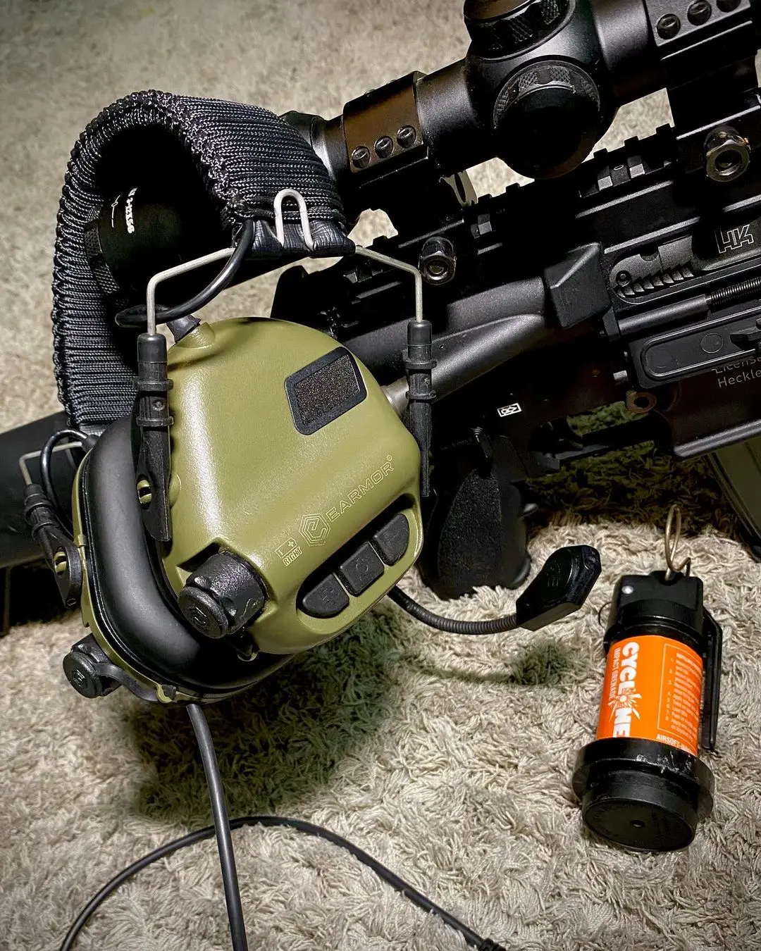 EARMOR Tactical Headset M32 MOD4 Hunting & Shooting Earmuffs with Microphone, Sound Amplification,NRR 22dB，multicolor 6