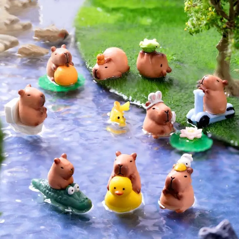 2Pcs 미니 Capybara 가족 8 조각 수지 미니어처 인형 수지 사랑스러운 Capybaras 미니 동물원 장식 요정 정원 액세서리