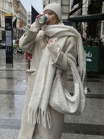 2025 женский шарф, зимняя теплая толстая шаль, модные однотонные шарфы из пашмины, длинный хиджаб с кисточками, палантины Bufanda, кашемир — изображение 5