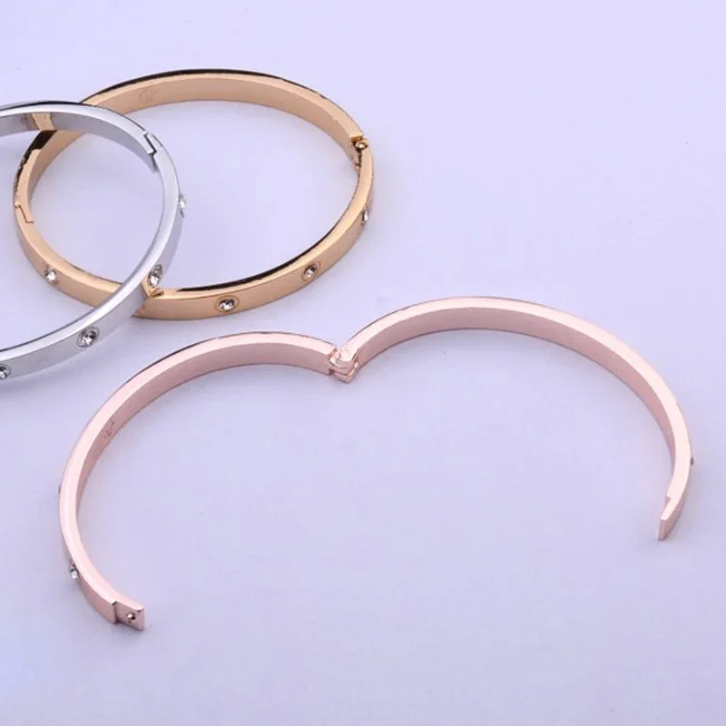 Metal Bracelet High-grade Women's Unisex Korean Fashion Couple Accessories Gifts Exquisite Crystal Luxury Bangles