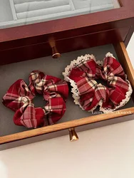 Elegant Red Lace Plaid Scrunchie - Festive Holiday Hair Accessory (2pcs - red)