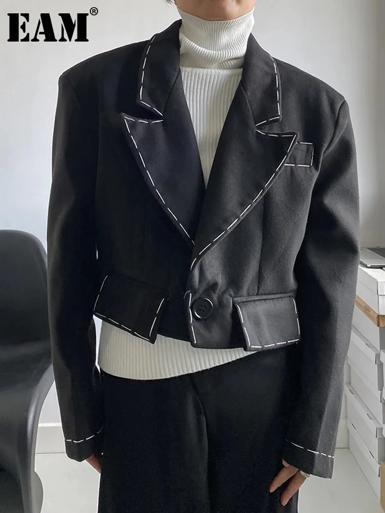 

[EAM] Women Black Topstitched Big Size Short Elegant Blazer New Lapel Long Sleeve Jacket Fashion Tide Spring Autumn 2024 1DH2259