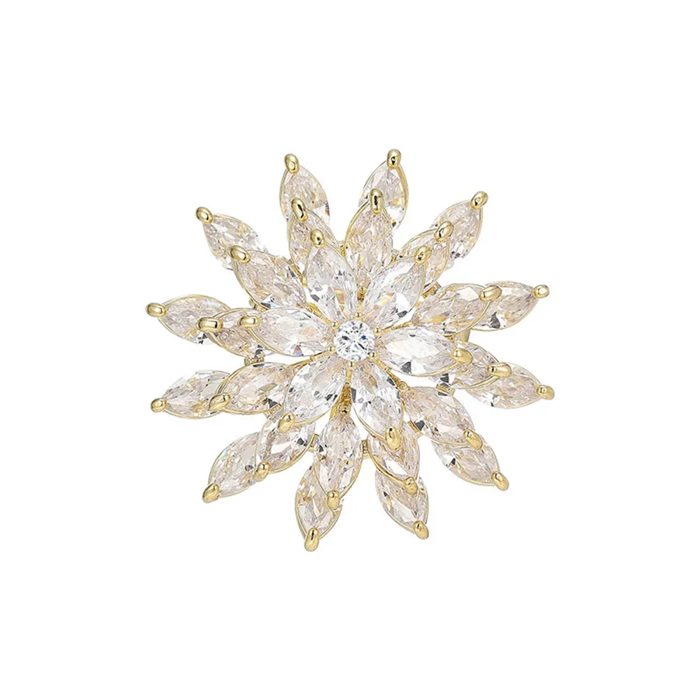 Women Brooch Vintage Crystal Sunflower Lapel Pins Exquisite Copper Rhinestone Badge Casual Office Accessories Luxury Jewelry