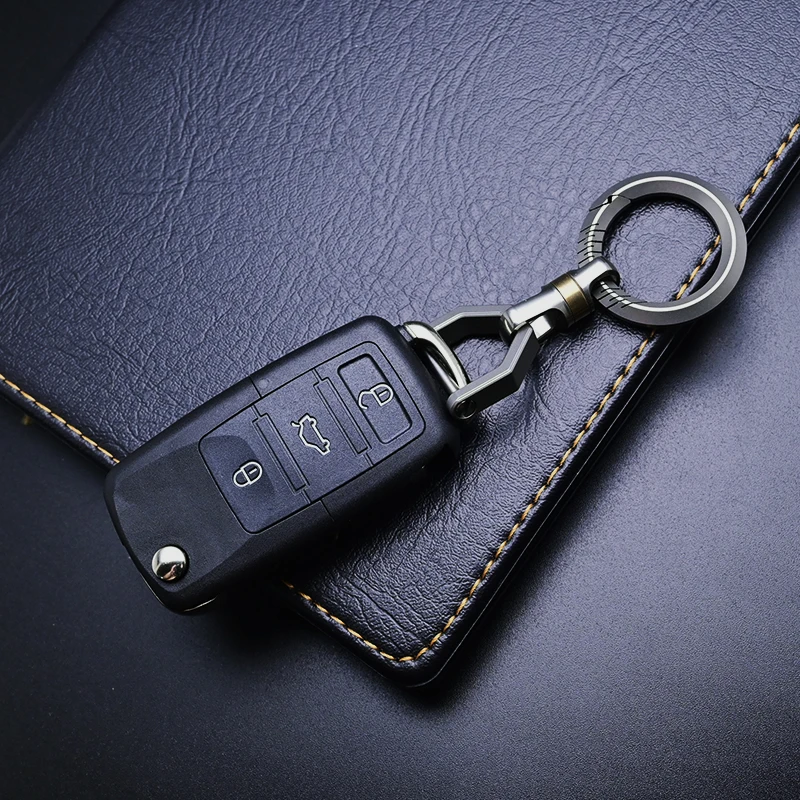 High-End Titanium Men Key Chain Key Ring Super Light Luxury Car Keychain Accessories The Best Gift For Men Safe And Durable
