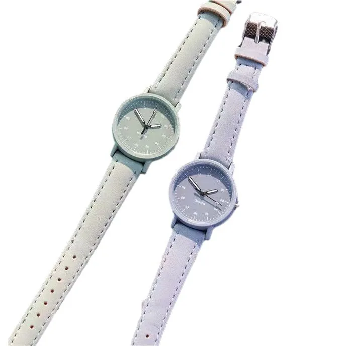 

Classic Fashion Women Men Quartz Watch Mens Women Watches Luxury Retro Big diamond Wristwatches