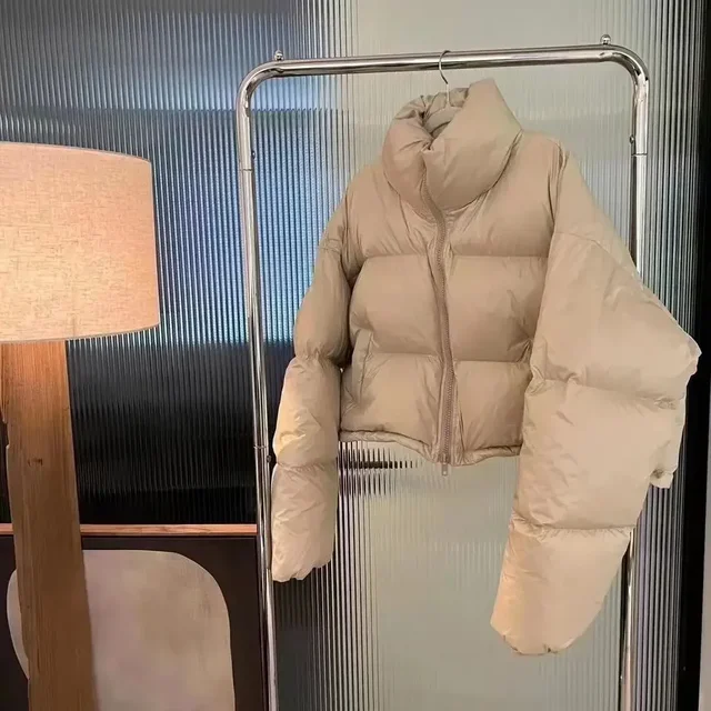 JANTSALINMO Short Parka: Warmth and Style for the Winter