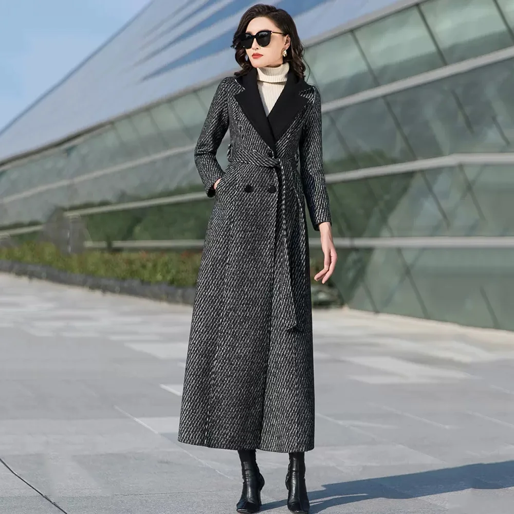 New Women Black Plaid Long Woolen Coat Autumn Winter Fashion Simplicity Suit Collar Double Breasted Slim Wool Blended Overcoat