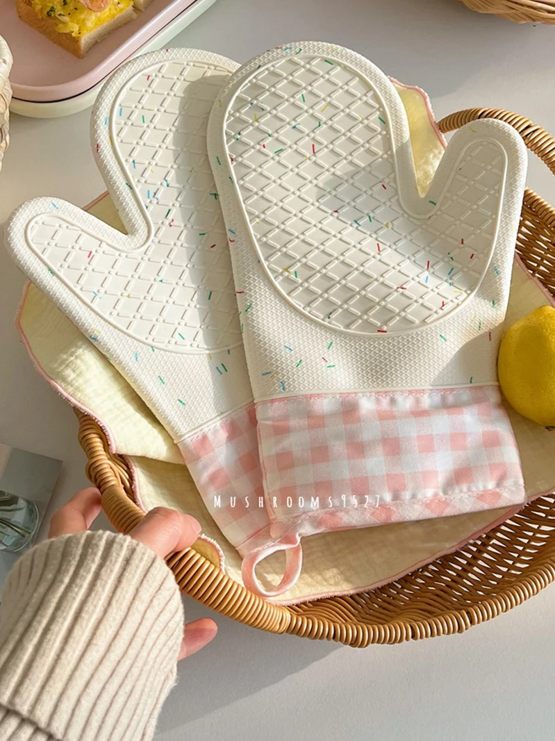 Korean Cotton Sugar Needle Silicone Non-slip Heat-resistant Microwave Anti-scald Gloves Silicone Oven Mitts Kitchen Gloves Silicone Oven Gloves Silicone Oven Protector