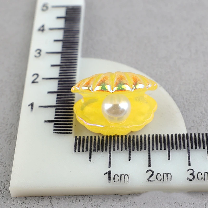 Kawaii Cartoon Funny Noctilucent Pearl Shell Clogs DIY Jewelry Glow In The Dark Accessories 6 Pcs For Adults Kids Gifts Girl Toy elf toy accessories