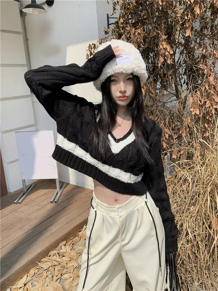 

Sexy Cropped Striped Sweater Women Streetwear Loose Knitted Tops Harajuku V Neck Long Sleeve Korean Female Vintage Jumper
