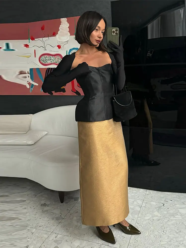 Neue Charmante Damen-Outfits: Trägerlose Taillenbetonte Tube-Tops und Lange Röcke für den Frühling – Detail 23
