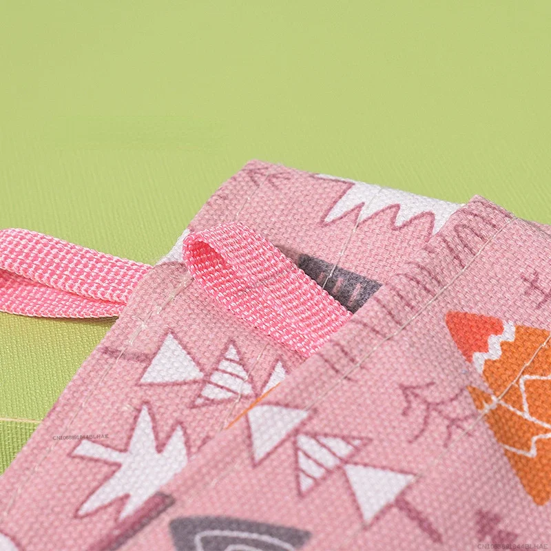 Hay Bag Rabbit Hay Feeder Pet Food Feeder Small Pet Cage Accessories Rabbit 2/3 Holes Hay Feeding Bags Strawberry Printed Guinea Pigs Hanging Feeder Chinchilla Food Organizer Pet Cage Supplies