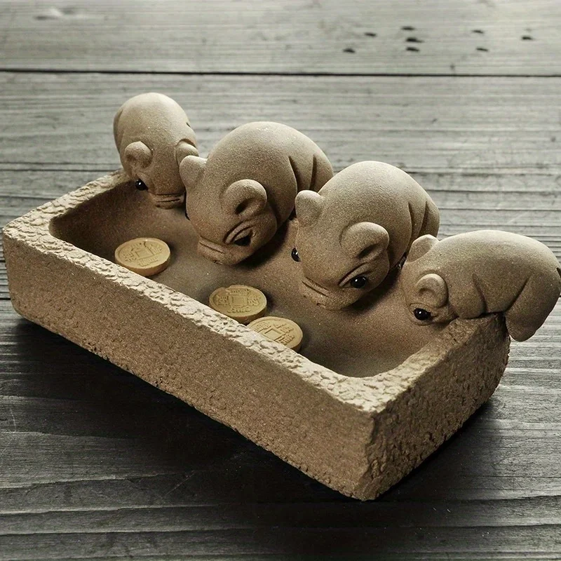 Handcrafted Four Little Pigs Drinking Water Purple Sand Figurine Sculpture, Statues for Decoration, Living Room Decoration