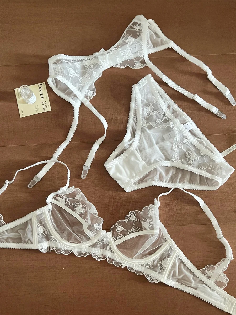 Romantic sexy sweet lingerie women gathered thin models bow lace edge three bra sets of lace underwear  push up bralette