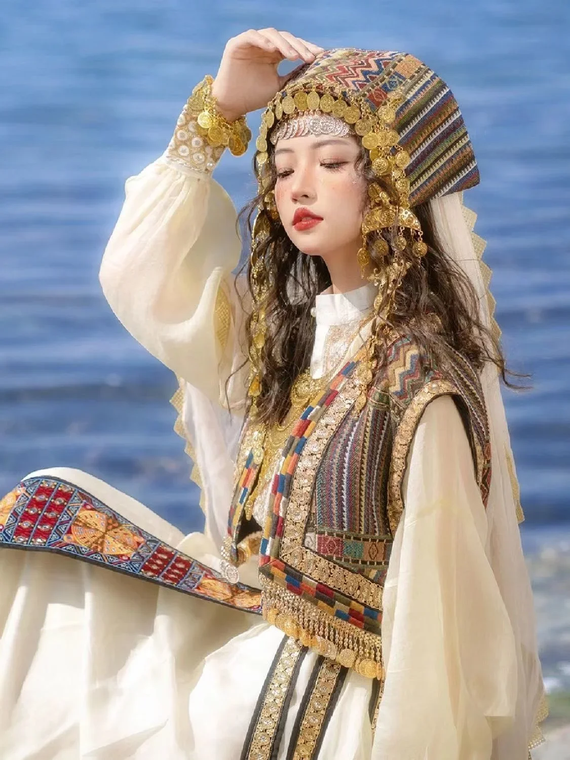 

Одежда для древней принцессы женский золотой головной убор вышивка танцевальное платье западные регионы этнический китайский стиль дворцовый костюм