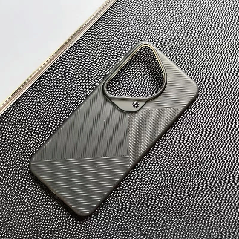 Geometric Matte Clear Stripe Slim Phone Case - Simple & Stylish Bumper