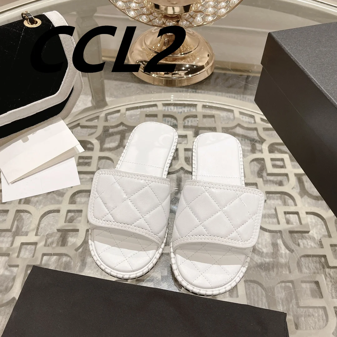 

2024 spring and summer new slippers, sheepskin special velvet upper, sheepskin lining, leather outsole, size35-39