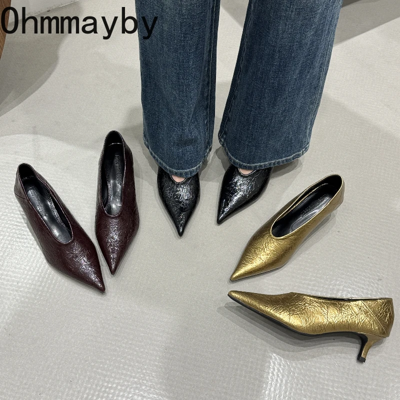 รองเท้าส้นสูงหัวแหลม แฟชั่นสวยสง่า ใส่ได้ทุกโอกาส