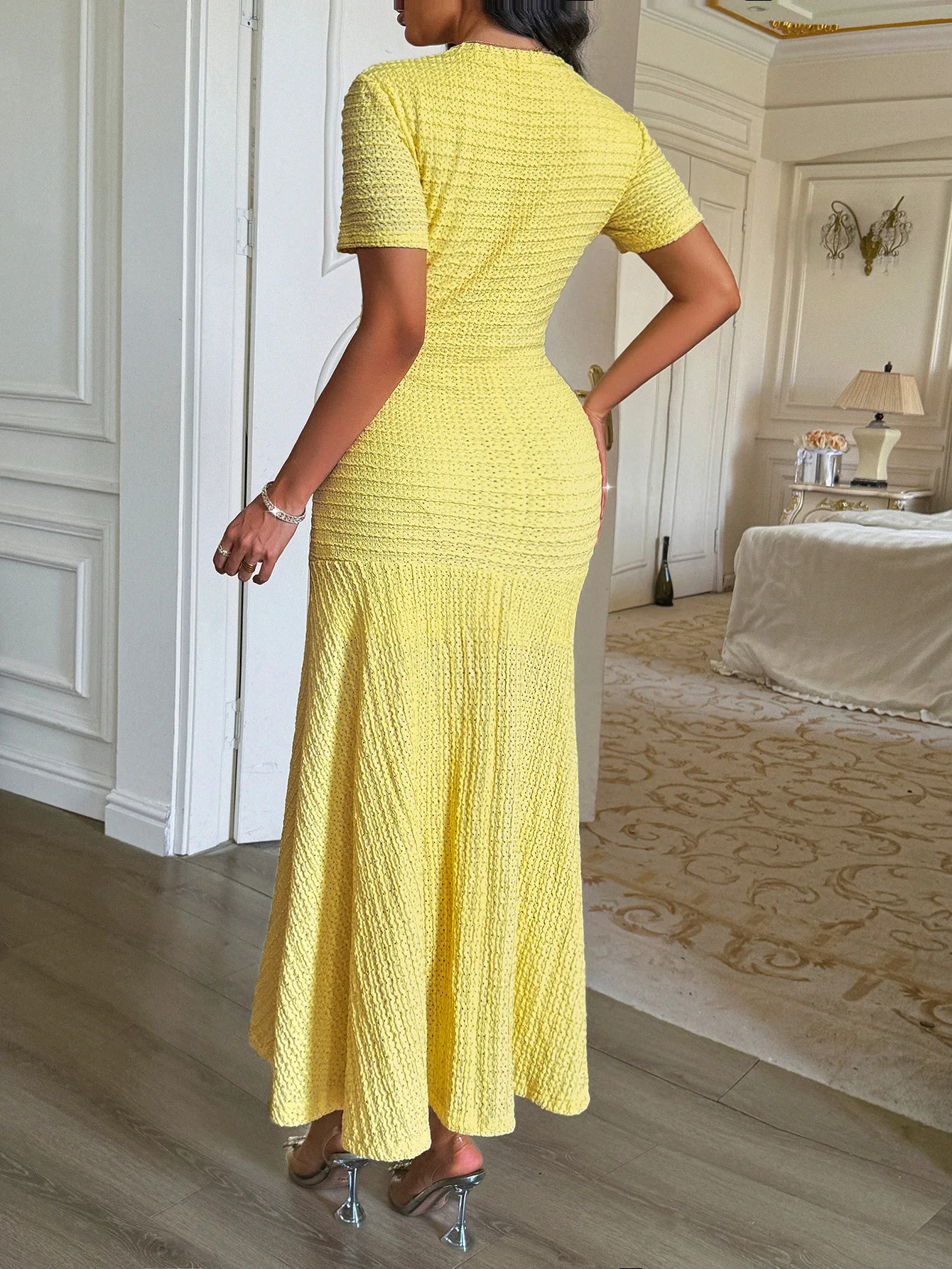 Women's Solid Color Midi Dress Short Sleeve Gold Button Decorated Fitted Flared Hem Gown Elegant Retro Outfit Dating & Parties