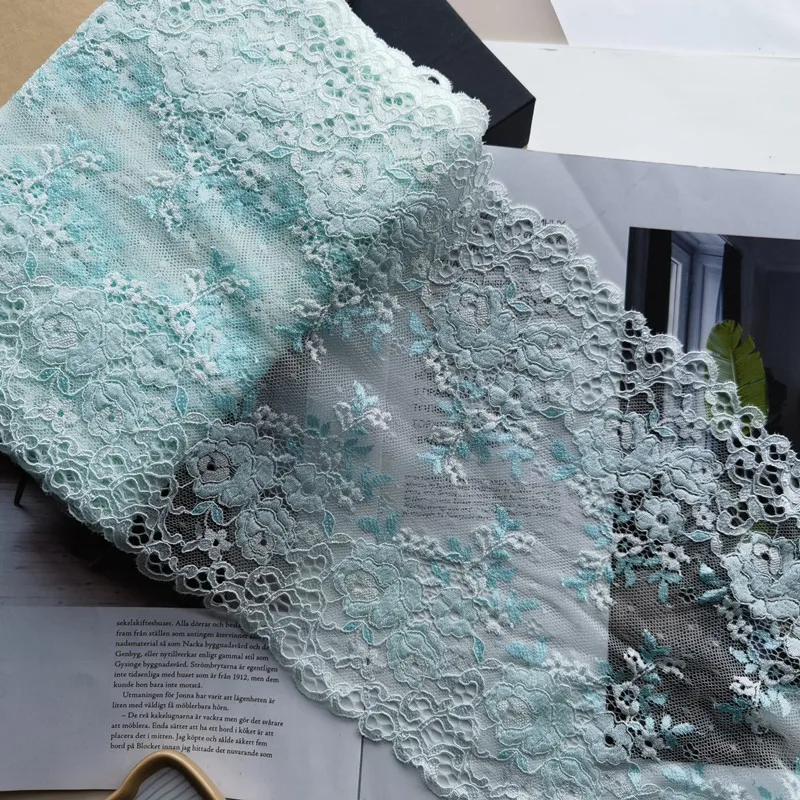 

Эластичная кружевная бейка с вышивкой, 16 ярдов