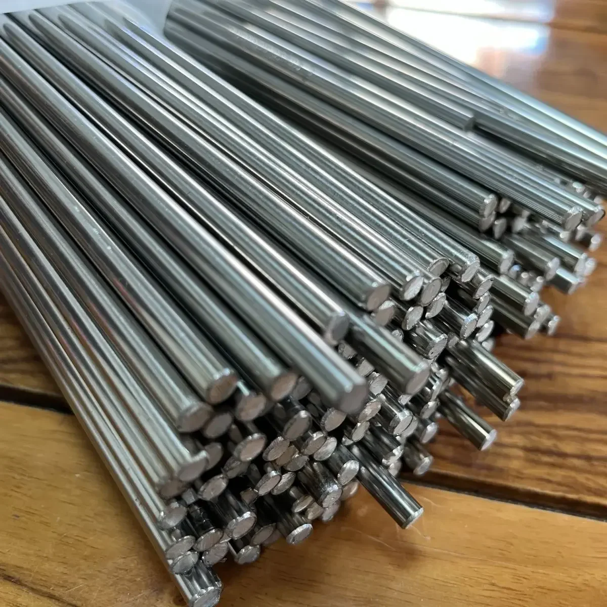 304-stainless-steel-rod-diameter-0-8-1-1-2-1-5-2-2-5-3.jpg