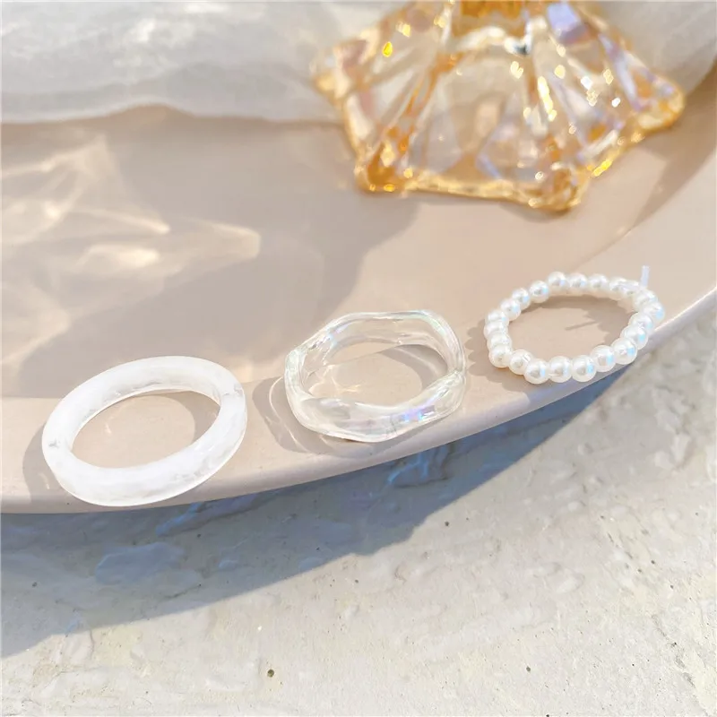 2025 Fashion Style Set acrilico da donna in stile coreano, 3 pezzi, anello in resina estetica con perline, anello elastico, gioielli da sposa, 2024_voghion.com
