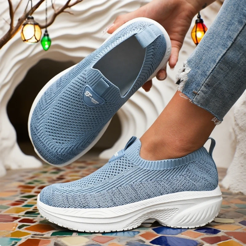 Sneakers Women Fashion Femme Women Shoes New Women Vulcanized Shoes Sneakers Lightweight Thick Bottom Slip on Female Women Shoe