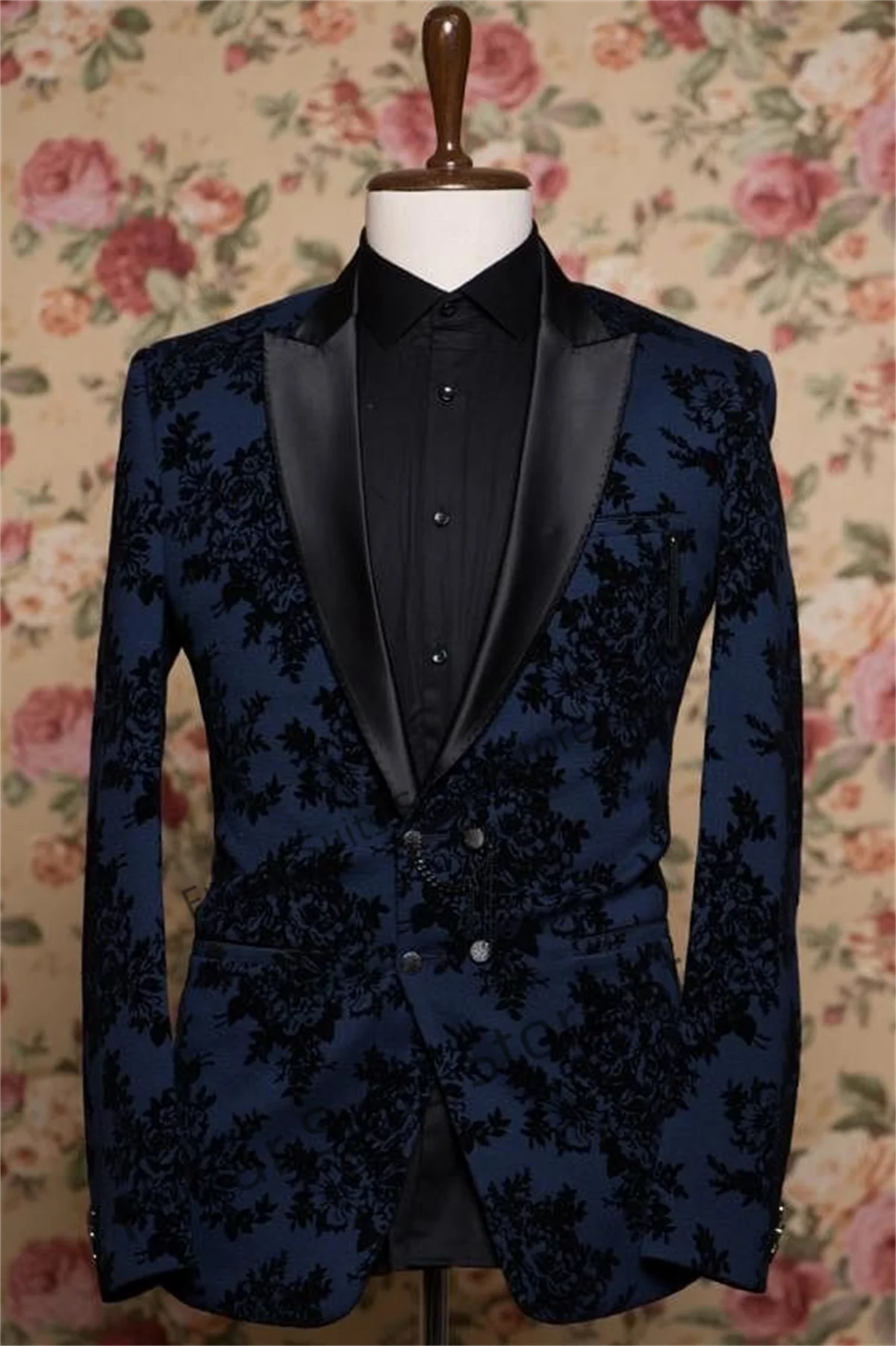 Luxuly Jacquard Black Wedding Suits For Men Slim Fit Black Peak Lapel Groom Tuxedos 2 PCS Sets Fashion Male Blazer Costume Homme