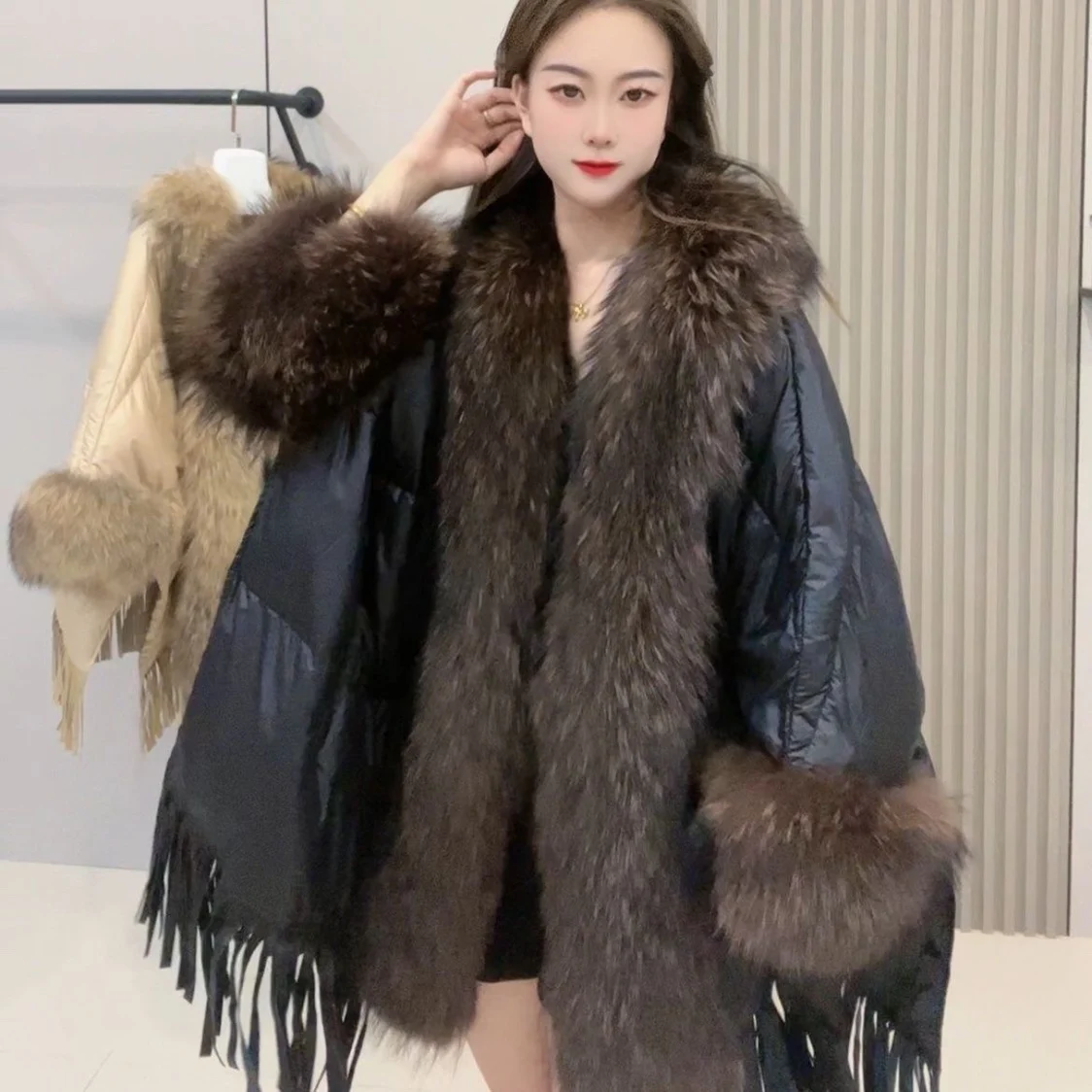 Raccoon Fur Collar Down Jacket Women 2024 Winter New High-End Fashion Mid-Length Cape Loose Long Sleeve Elegant Warm Coats
