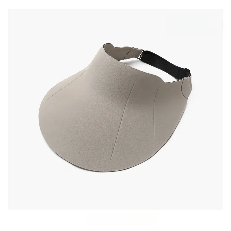 Eine nahtlose, doppelseitig isolierende Kappe mit faltbarem Design, großem Schirm und breitem Stirnband. – Detail 7