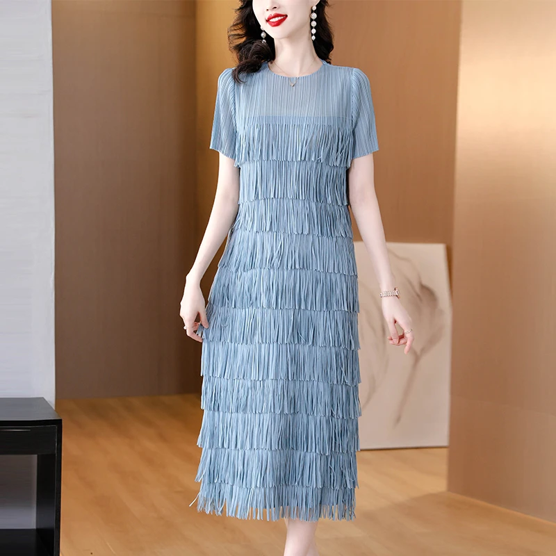 

Pleated Fringe Dress Women's Summer 2023 New Elegant Style Short Sleeve Cake Dress High end Three House Pleated Long Dress