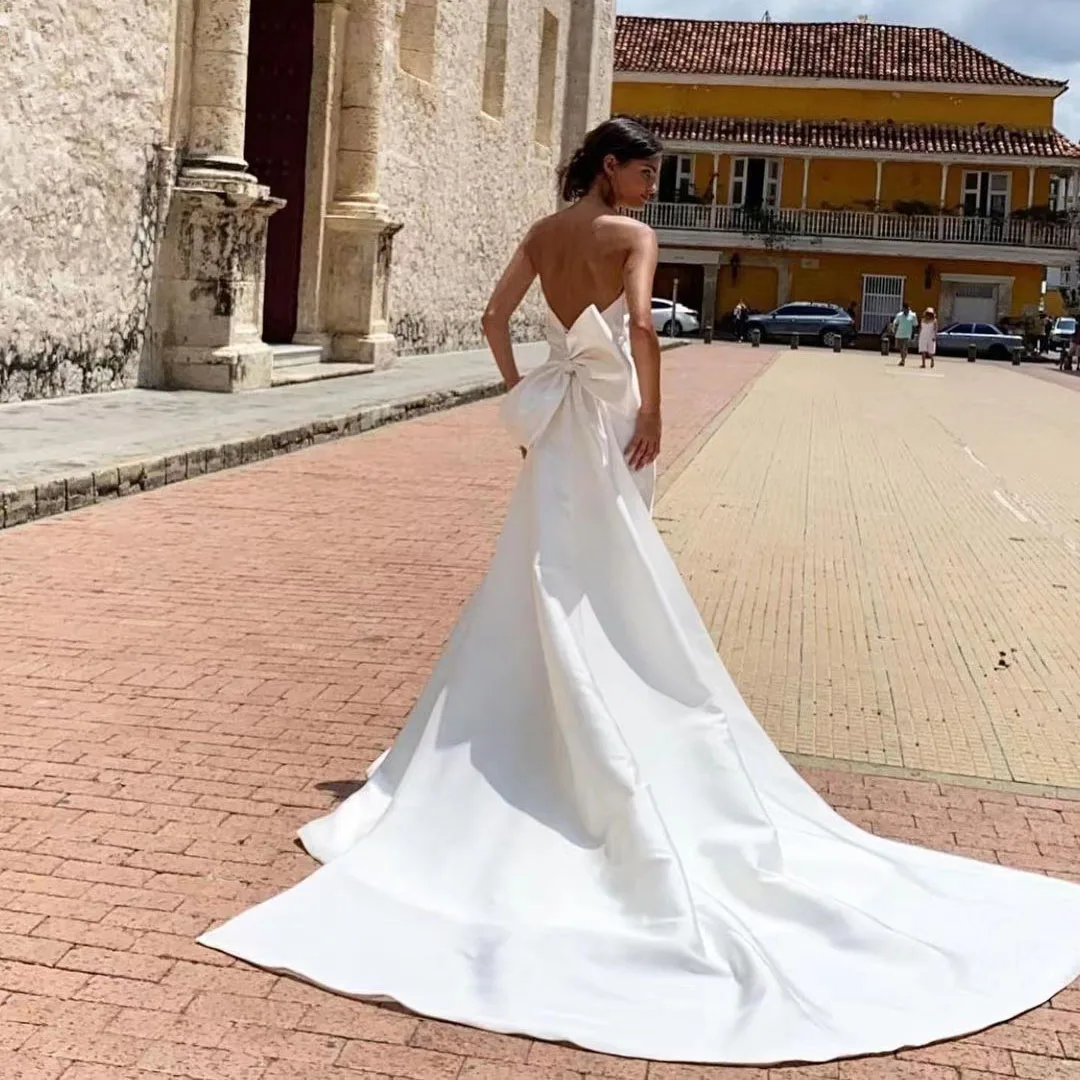 

Romantic Elegant Mermaid Wedding Gowns 2022 Satin Strapless Bow Floor Length Princess Gown Bridal Dresses Vestido De Novia