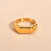 91902-77dcc4.jpg Chevalière pour homme symbolisant le statut SOCIAL, bagues roses avec lettre initiale gravée, cadeau pour mari