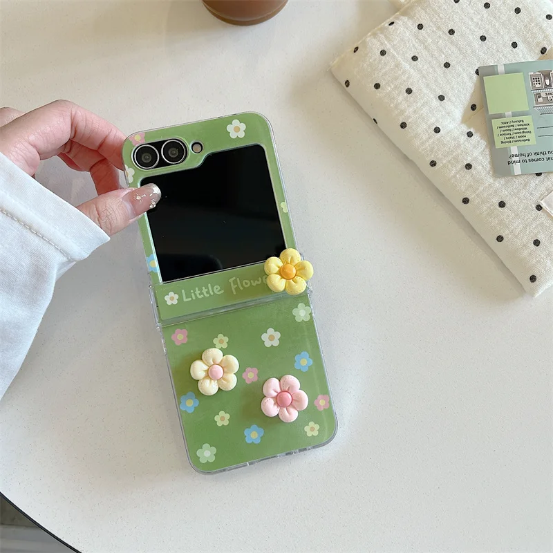 Charming 3D Flower Green Phone Case with Beaded Lanyard - Foldable Protective Cover