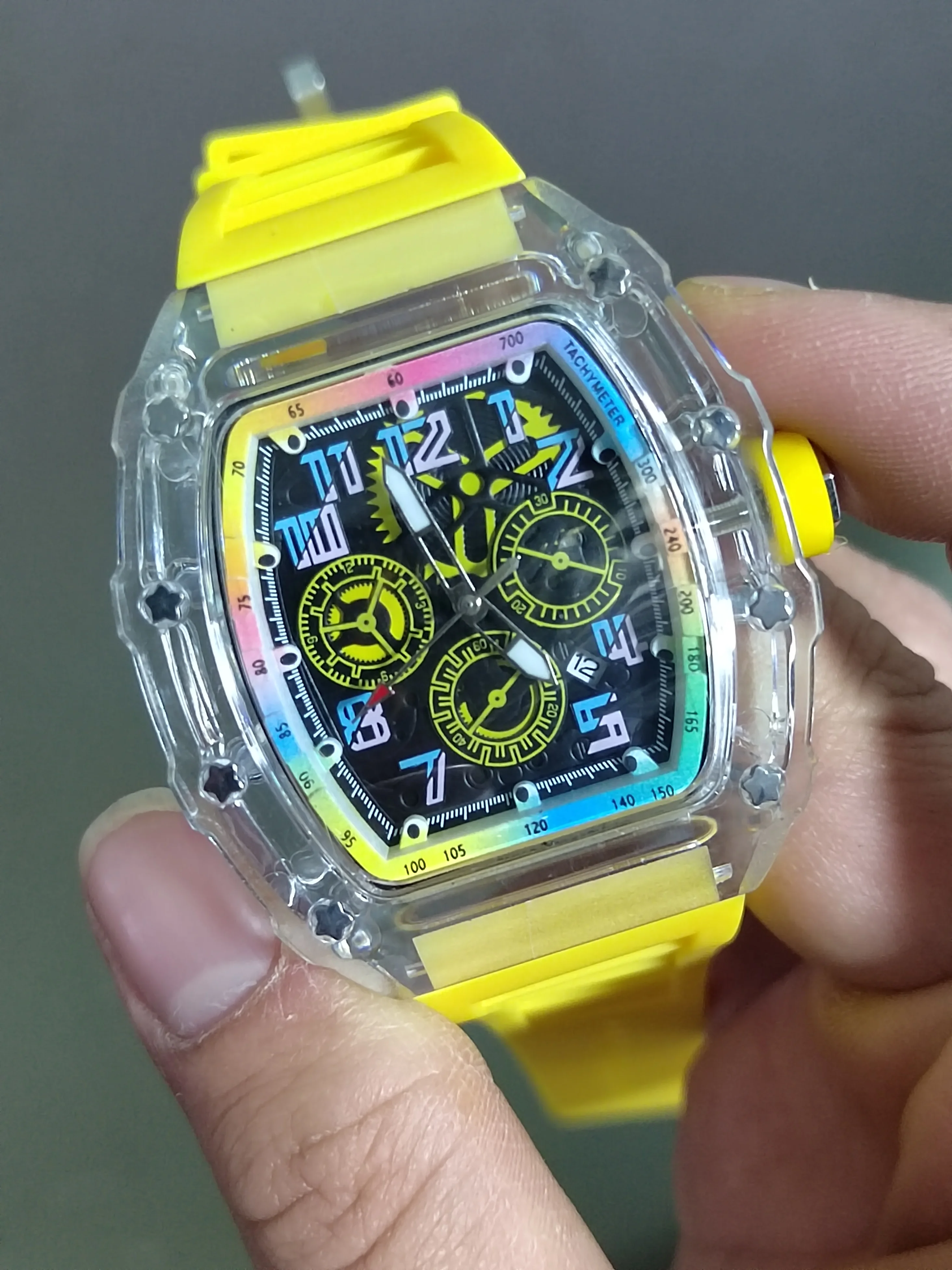 Luxury Trend Men’s Quartz Wristwatch Male Non-Automatic Watch for Man Non-Mechanical Watches Luminous Transparent Sports