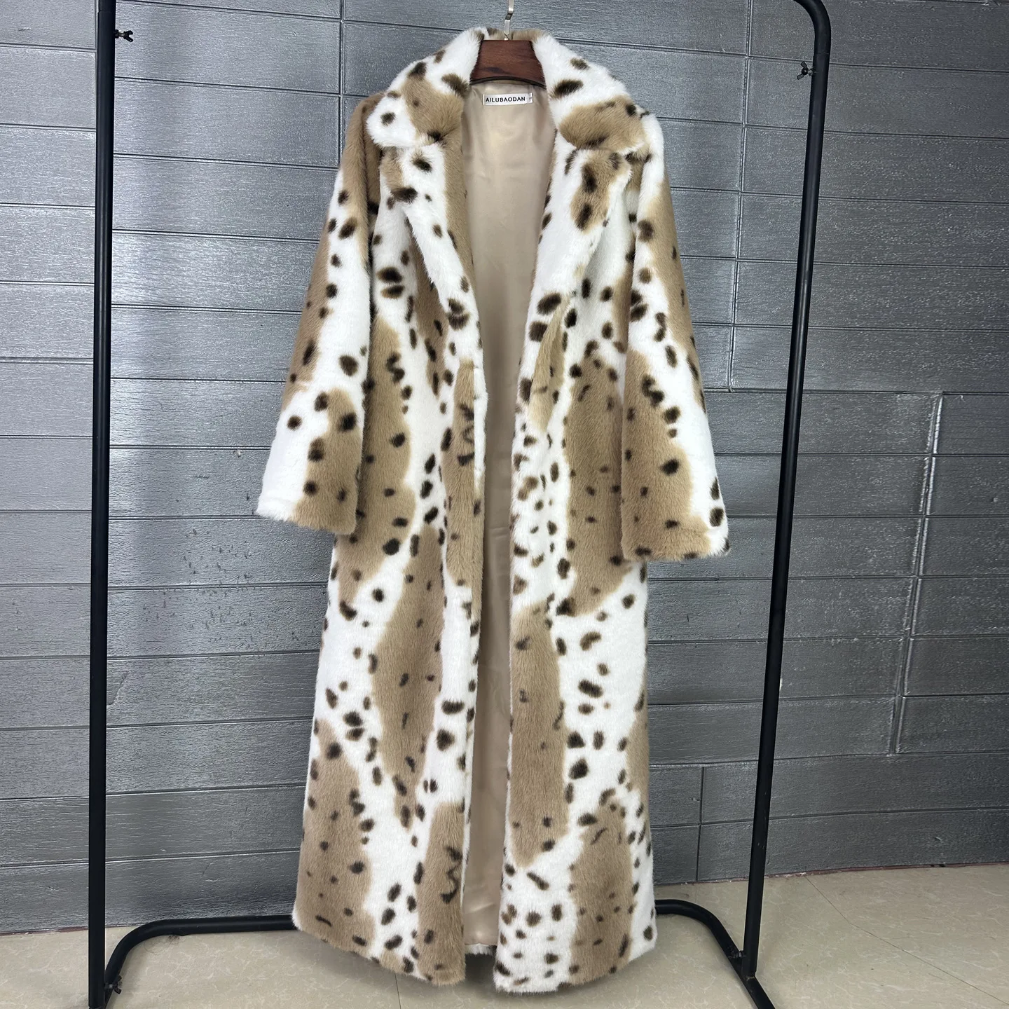 DEAT 2026 Winter Fashion Imitation Fur Leopard Pattern Coat For Women Notched Collar Long Style Notched Collar Jacket 11B9518