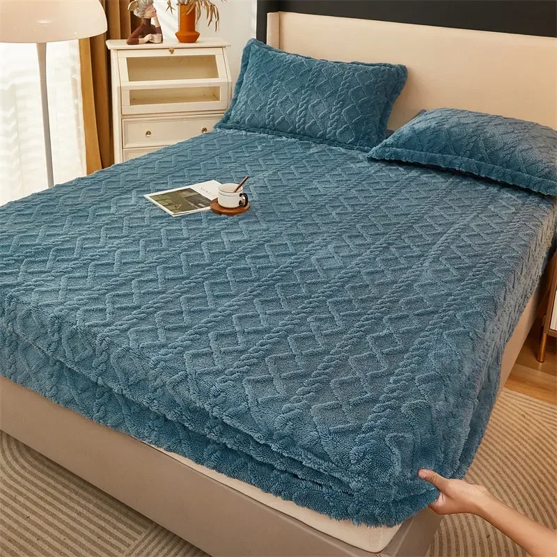 Red Bean Paste Plush Bed Sheet for Winter Warm Bed Cover Twin Queen King Coral Fleece Thick Fitted Sheet Drap Housse 200x220cm 5