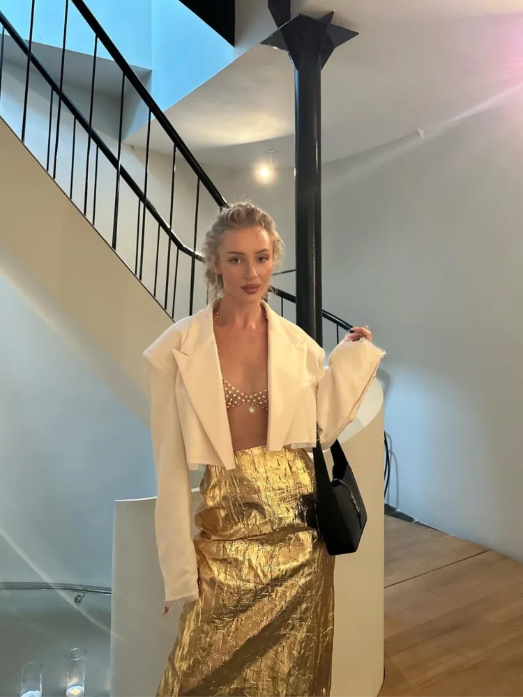 

Chic Shiny Metallic Pleated Women's Midi Skirt Fashion High Waist Folded Back Split Zip Skirts Winter Lady Party Chic Streetwear