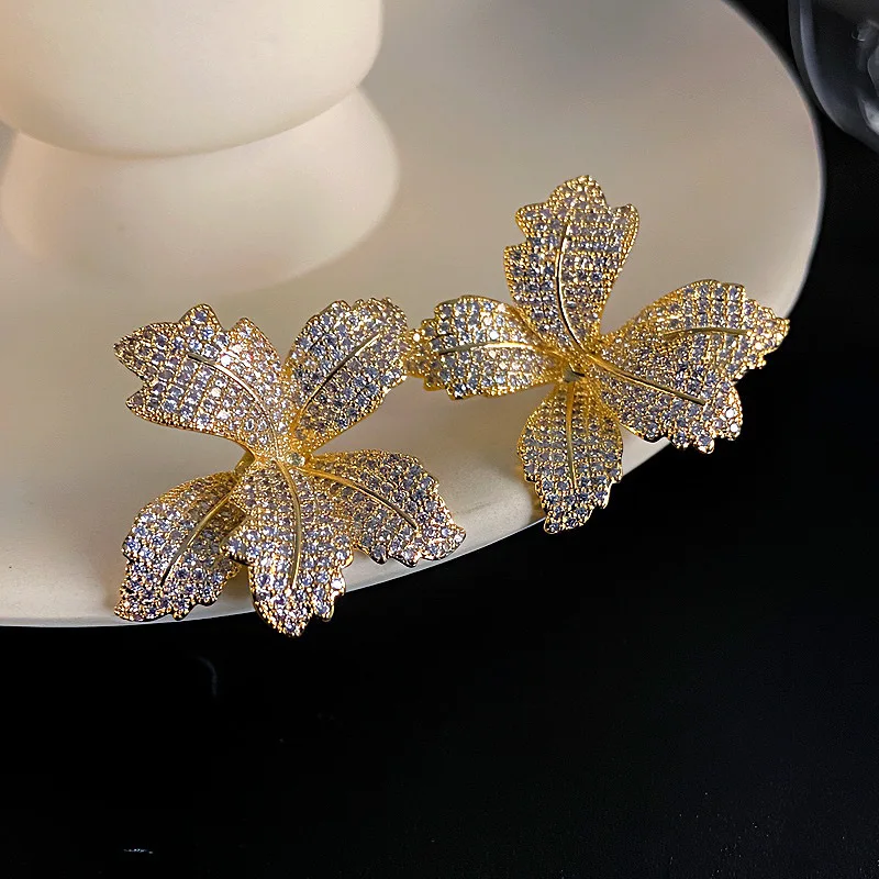 Shining Cubic Zirconia Three-dimensional Flower Studs Earrings for Female Gold Plated Luxury Wedding Jewelry Brand Earings