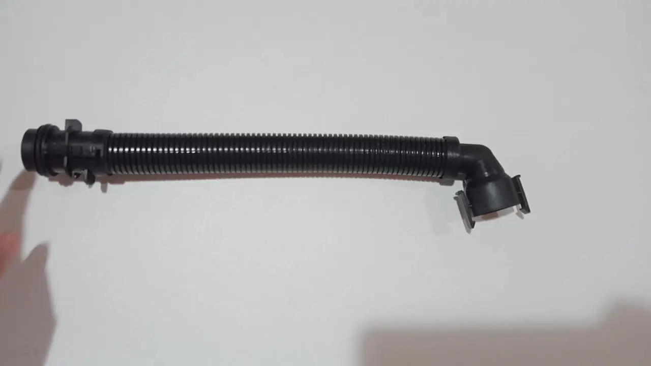 Tuyau De Reniflard Admission D'Air 13717823517 - Compatible BMW Série 1/2/3/4/5/7/X1/X3/X4/X5